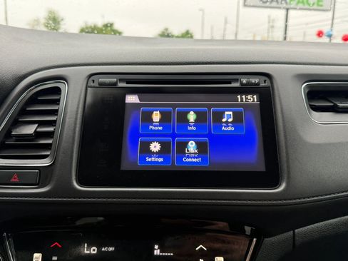 Used 2018 Honda HR-V EX image 31