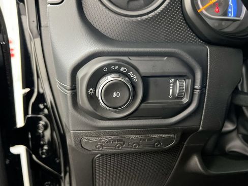 New 2026 Jeep Wrangler Unlimited Rubicon AWD/4WD image 16