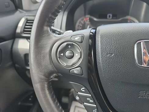 Used 2018 Honda Pilot Elite image 19