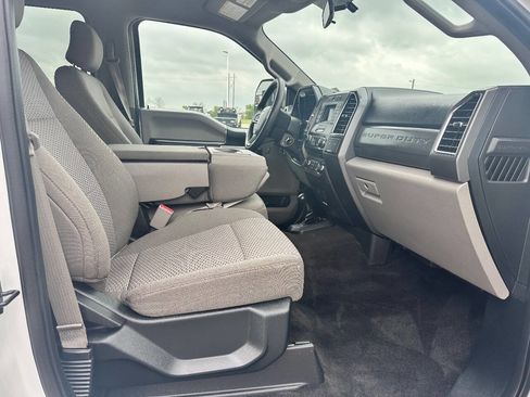 Used 2017 Ford F250 XLT image 38