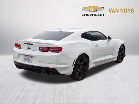 Used 2020 Chevrolet Camaro LT RWD image 5