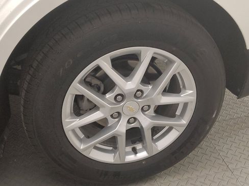 Used 2023 Chevrolet Equinox LT w/ Driver Convenience Package image 31