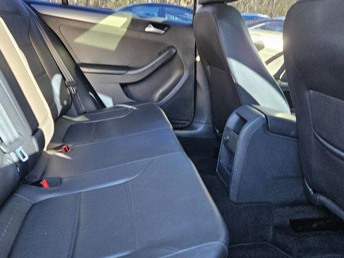 Used 2016 Volkswagen Jetta SE image 31