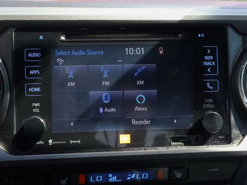 Used 2017 Toyota Tacoma TRD Off-Road RWD image 27