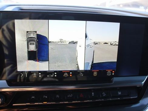 Used 2024 Chevrolet Silverado 1500 High Country w/ Technology Package image 37