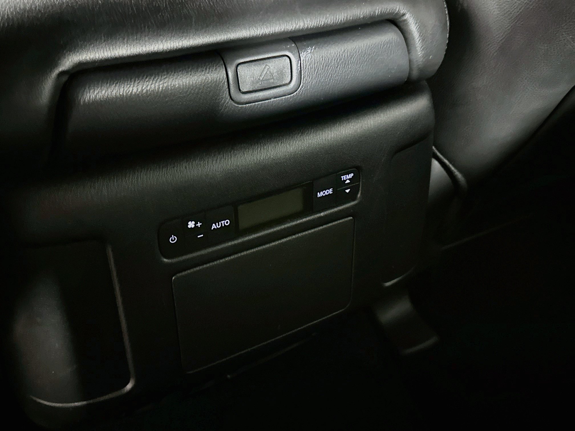 Used 2023 Nissan Armada SL w/ Midnight Edition Package RWD image 28