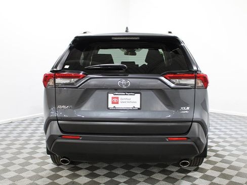 Certified 2019 Toyota RAV4 XLE w/ Convenience Package image 5
