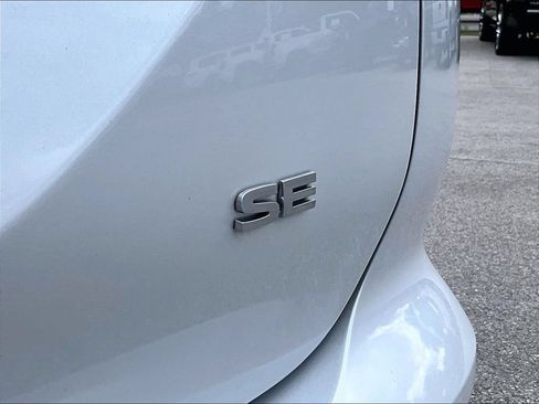 Used 2023 Mitsubishi Outlander SE AWD/4WD image 9