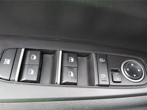 Used 2022 Kia Forte LXS w/ LXS Technology Package image 13