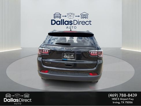 Used 2025 Jeep Compass Latitude w/ Altitude Special Edition AWD/4WD image 7