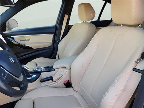 Used 2018 BMW 330i Sedan RWD image 19