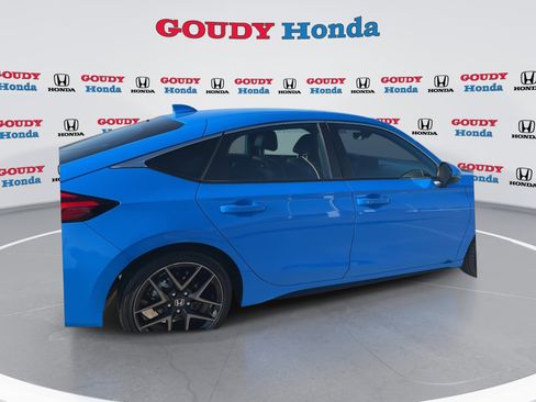 Used 2024 Honda Civic Sport Touring image 5