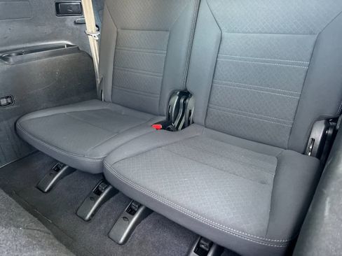 Used 2019 Kia Sorento L image 15