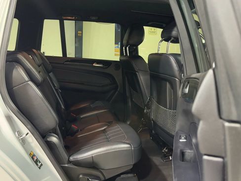 Used 2019 Mercedes-Benz GLS 450 4MATIC image 17