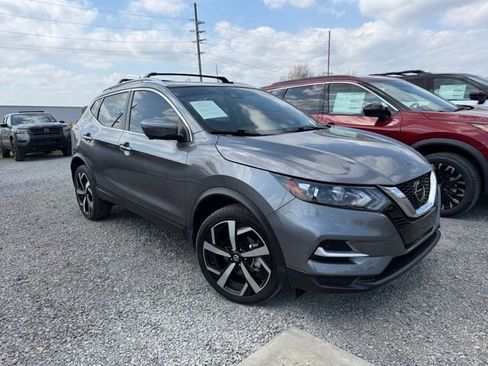Certified 2022 Nissan Rogue Sport SL image 1