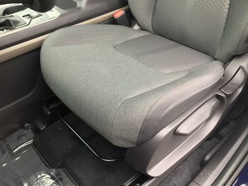 New 2026 Kia Carnival LX image 10