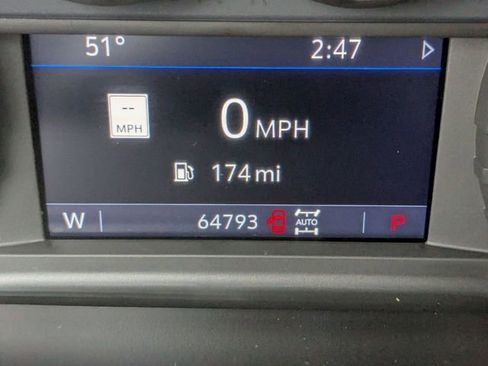 Used 2021 Chevrolet Suburban LT w/ Rear Media and Nav Package image 22