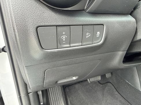 Certified 2023 Hyundai Kona SEL FWD image 19