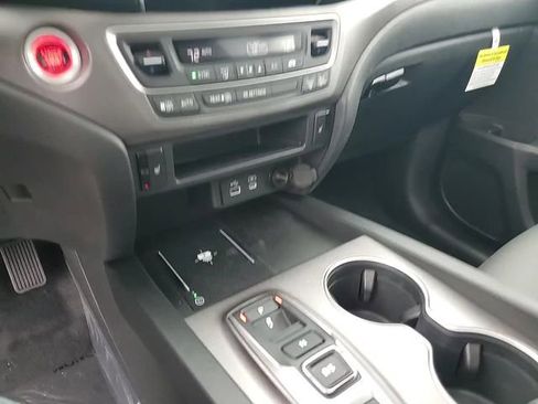 New 2025 Honda Ridgeline RTL image 19