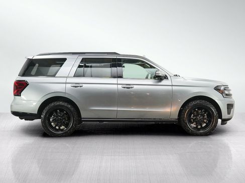 Used 2024 Ford Expedition Limited AWD/4WD image 6
