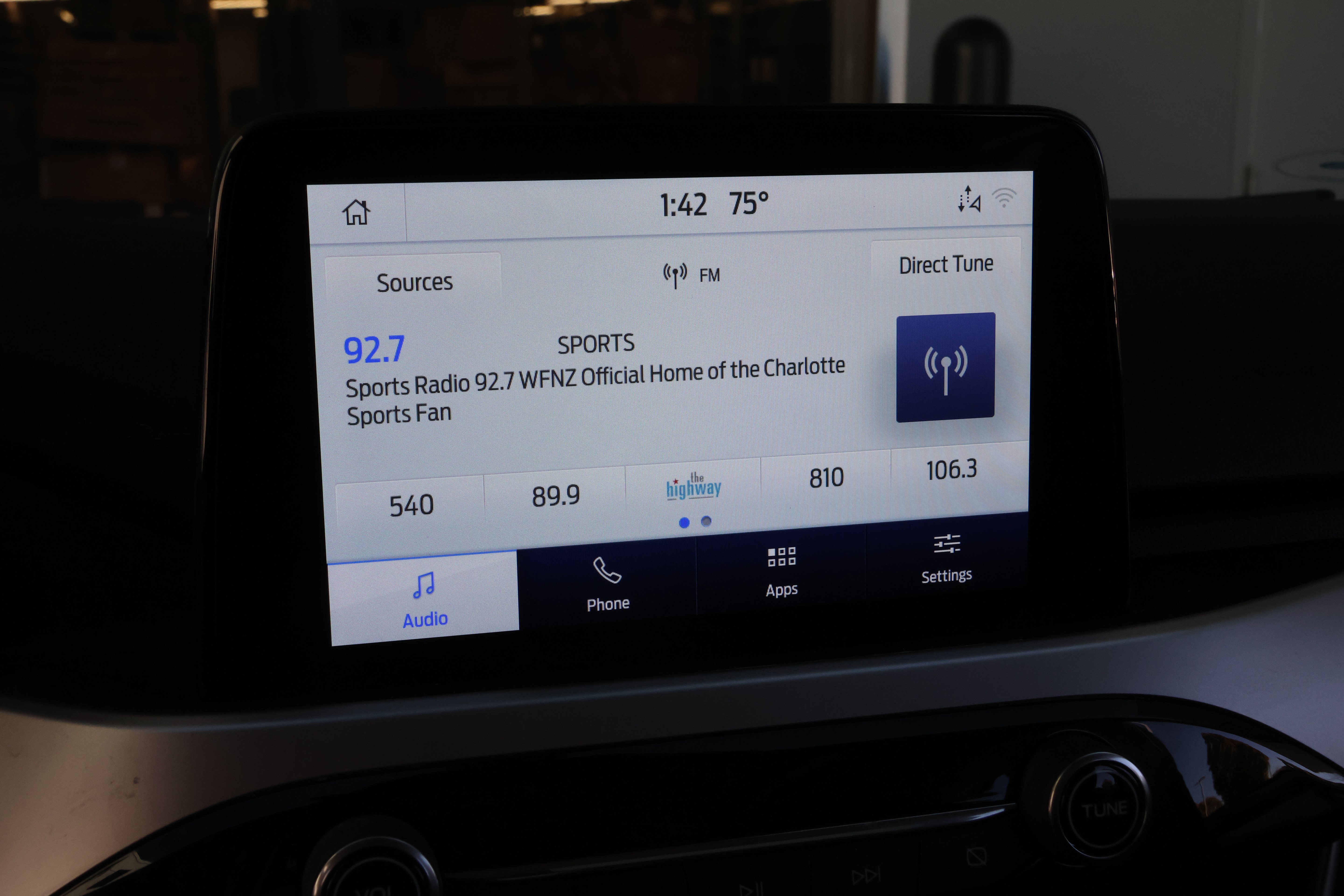 Used 2020 Ford Escape SE FWD image 18