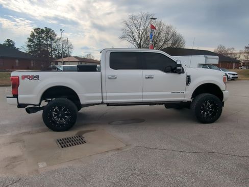Used 2018 Ford F250 Platinum w/ Platinum Ultimate Package image 9