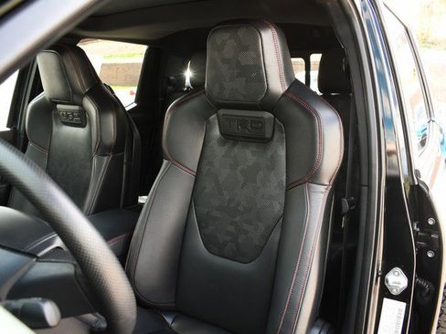 Certified 2024 Toyota Tacoma TRD Pro image 17