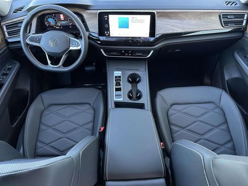 New 2026 Volkswagen Atlas SE image 11