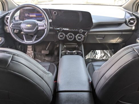 Certified 2024 Chevrolet Blazer EV LT AWD/4WD image 28