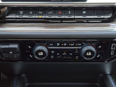 Used 2025 Chevrolet Silverado 3500 LT w/ Safety Package image 20