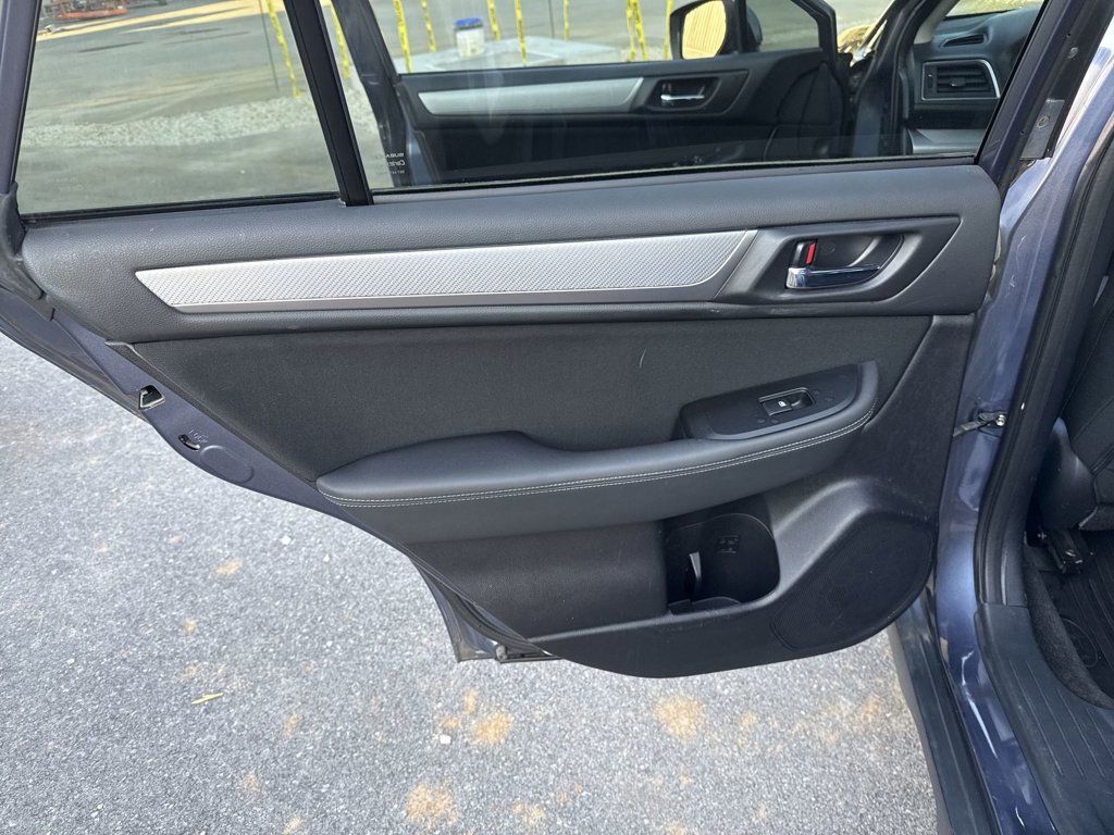 Used 2015 Subaru Outback 2.5i Premium AWD/4WD image 22