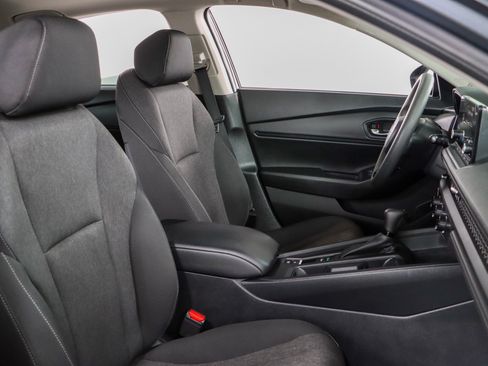 Used 2023 Honda Accord EX image 27