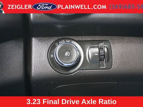 Used 2020 Chevrolet Sonic LT w/ Convenience Package FWD image 28