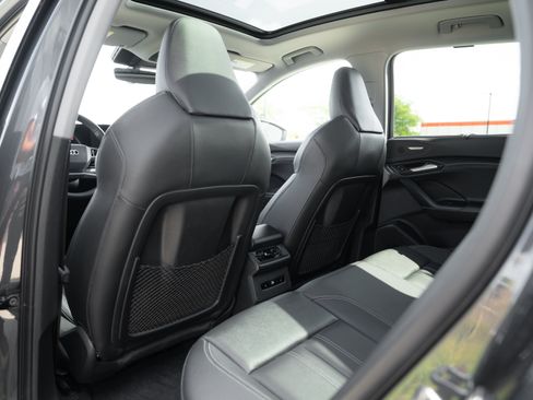 Certified 2025 Audi Q6 e-tron Premium Plus w/ Premium Plus AWD/4WD image 23