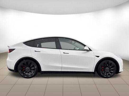 Used 2022 Tesla Model Y Performance AWD/4WD image 8