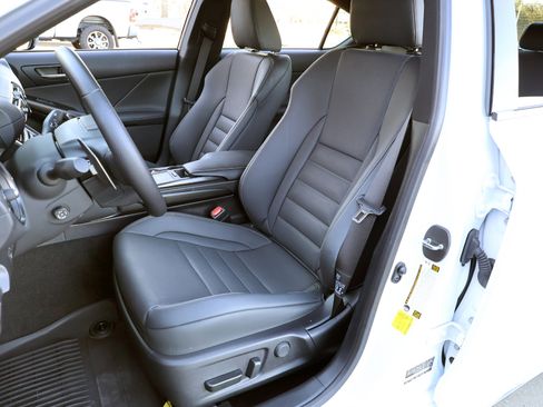 Used 2023 Lexus IS 350 F Sport w/ Navigation Package image 14