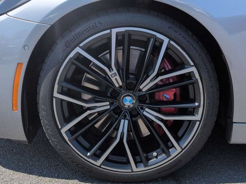 Used 2023 BMW M550i xDrive w/ Dynamic Handling Package AWD/4WD image 14