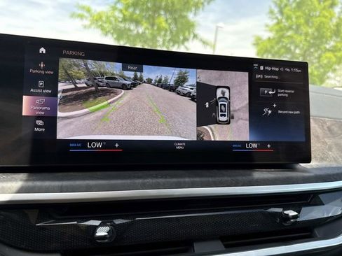 Used 2023 BMW X7 xDrive40i w/ Premium Package AWD/4WD image 27