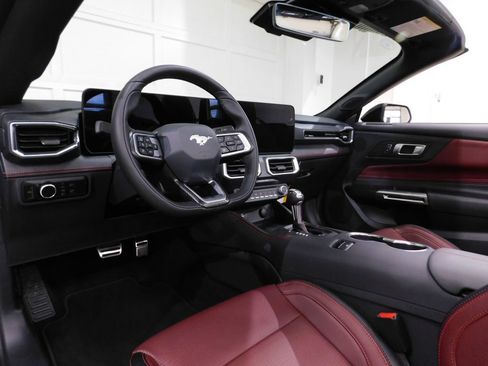 Used 2026 Ford Mustang GT Premium RWD image 40