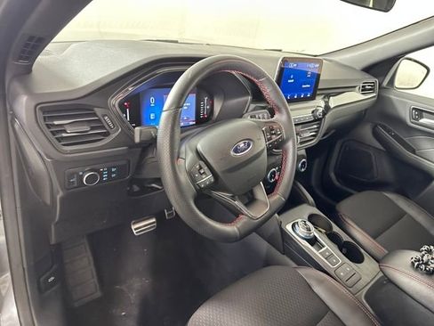 Used 2024 Ford Escape ST-Line image 13