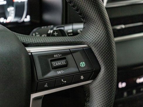 New 2025 Mitsubishi Outlander SE image 10