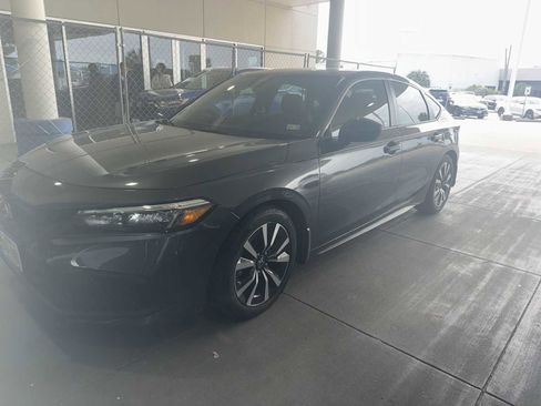 Used 2023 Honda Civic EX-L image 1