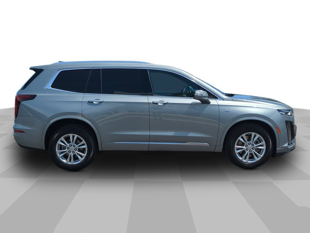 Used 2024 Cadillac XT6 Luxury AWD/4WD image 7