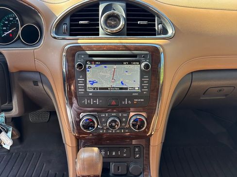 Used 2016 Buick Enclave Premium image 22