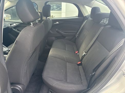 Used 2016 Ford Focus SE image 8
