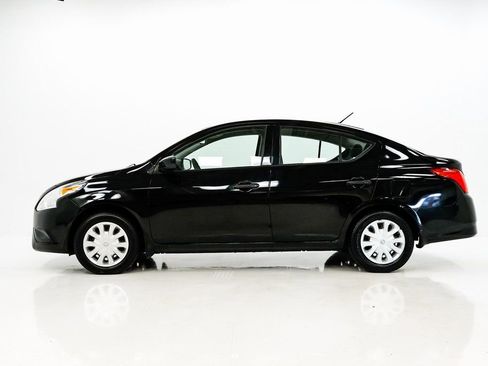 Used 2016 Nissan Versa S image 18