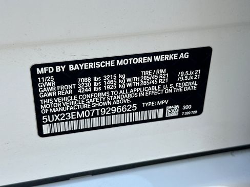 Used 2026 BMW X7 xDrive40i AWD/4WD image 41