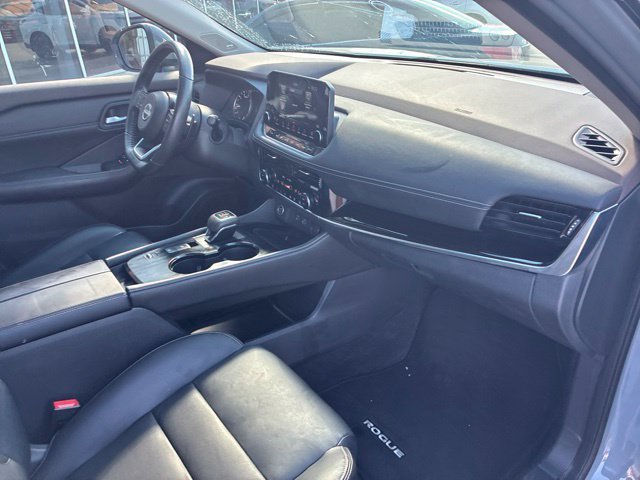 Used 2022 Nissan Rogue SL w/ SL Premium Package FWD image 12