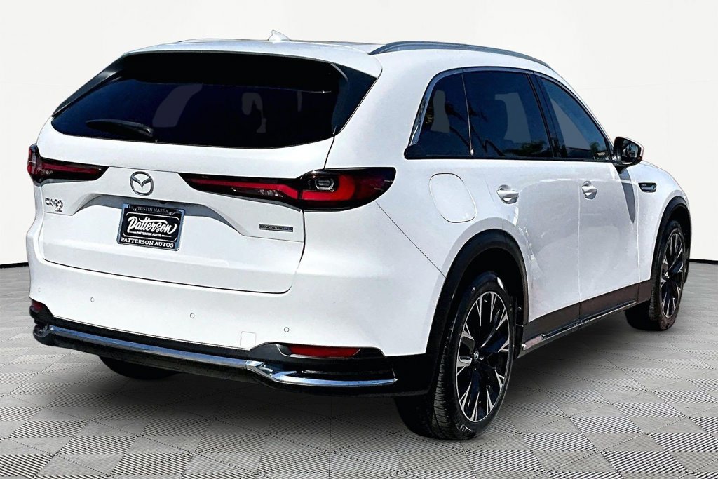 Certified 2024 MAZDA CX-90 Plug-In Hybrid w/ Premium Pkg AWD/4WD image 2