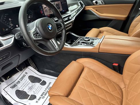 Certified 2025 BMW X5 M60i w/ Executive Package AWD/4WD image 21
